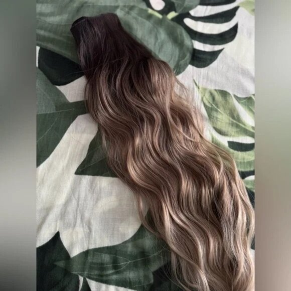 Ombre Brown and Blonde Wavy Hair Extensions - Picture 3 of 6
